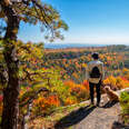 fall foliage hiking tips best leaf peeping hikes